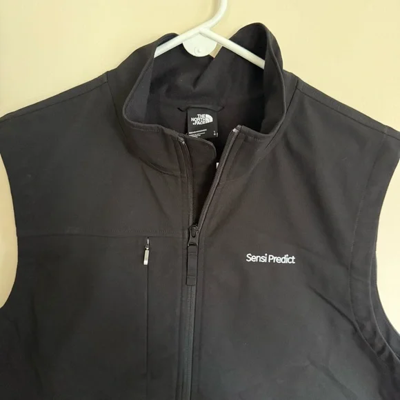*Branded* Men’s The North Face Castle Rock Black and Gray Soft Shell Vest Size L - Picture 3 of 9